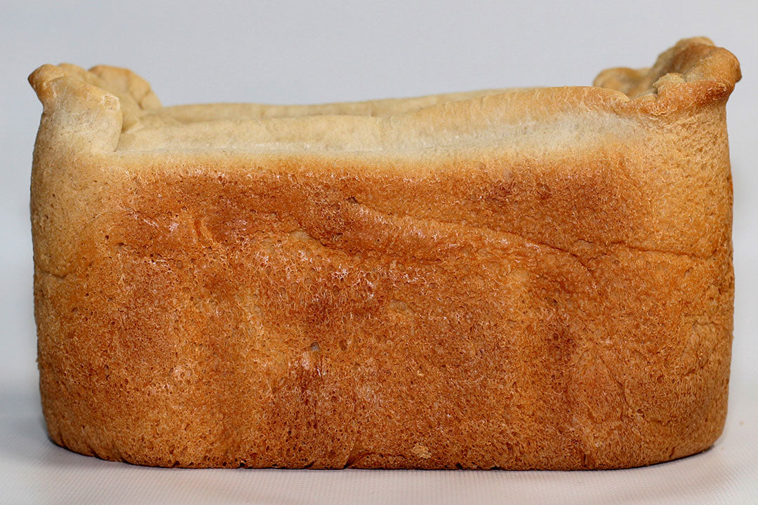 Zojirushi Food & Culture Blog Feature Image - Common Bread Baking Problems: Bread that rose and fell