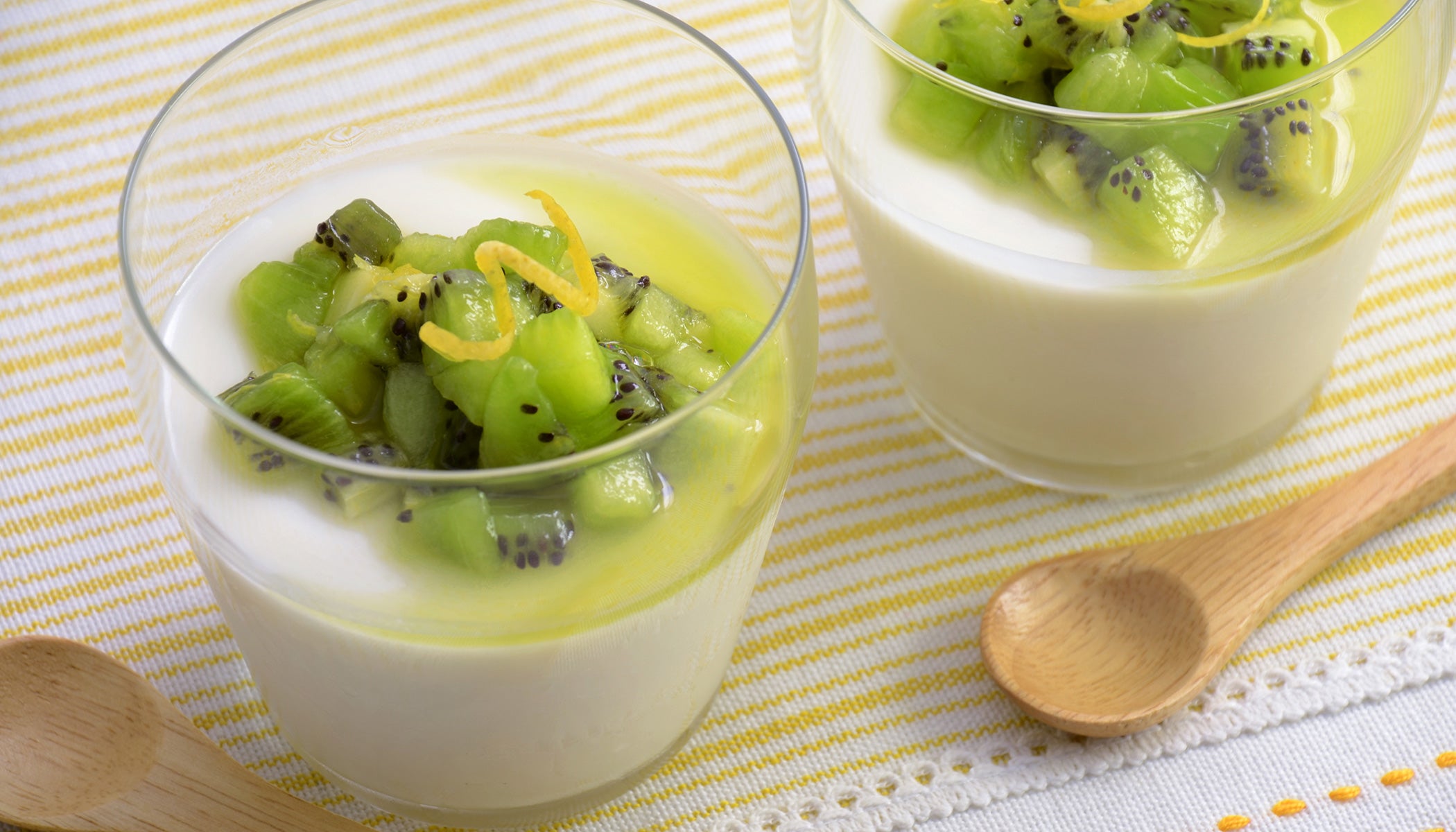 Zojirushi Water Boiler Recipe - Yogurt Gelatin with Kiwi