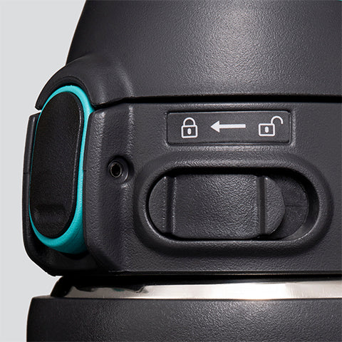 Slide lock prevents the lid from opening accidentally