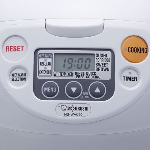 Easy-to-read LCD control panel with Clock and Timer functions