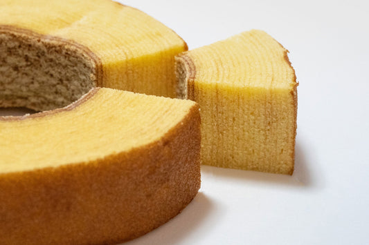 Foreign Foods in Japan – Baumkuchen!