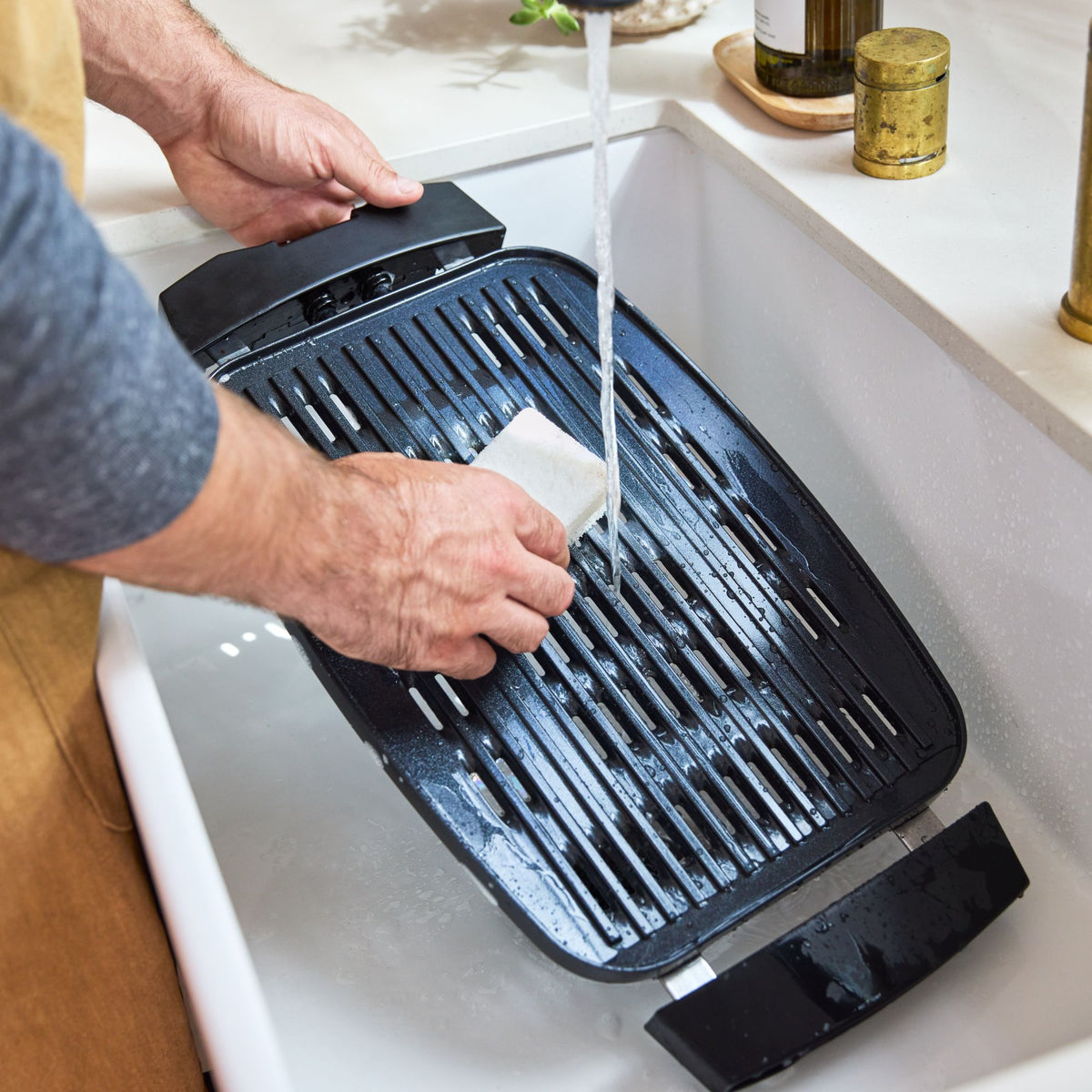 Indoor Electric Grill (with Ceramic Nonstick) EB-DXC10